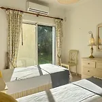 Vila Pinheiro Manso - Private Pool - 10 Guests - *